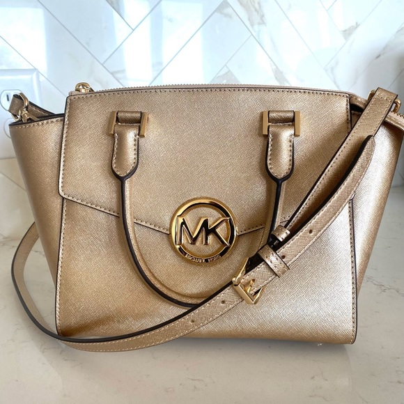 Michael Kors Medium Hudson Satchel in Soft Gold Saffiano Leather - Picture 1 of 14